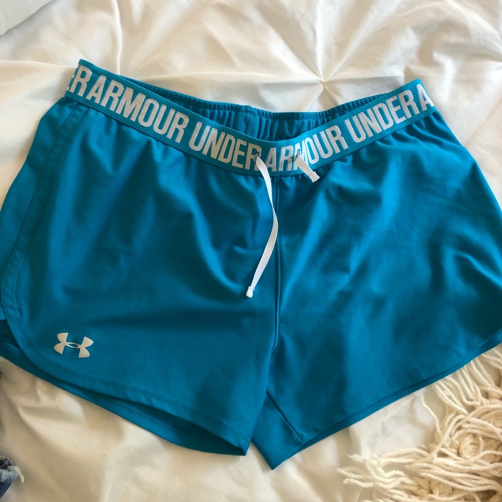 UNDER ARMOUR blue athletic shorts